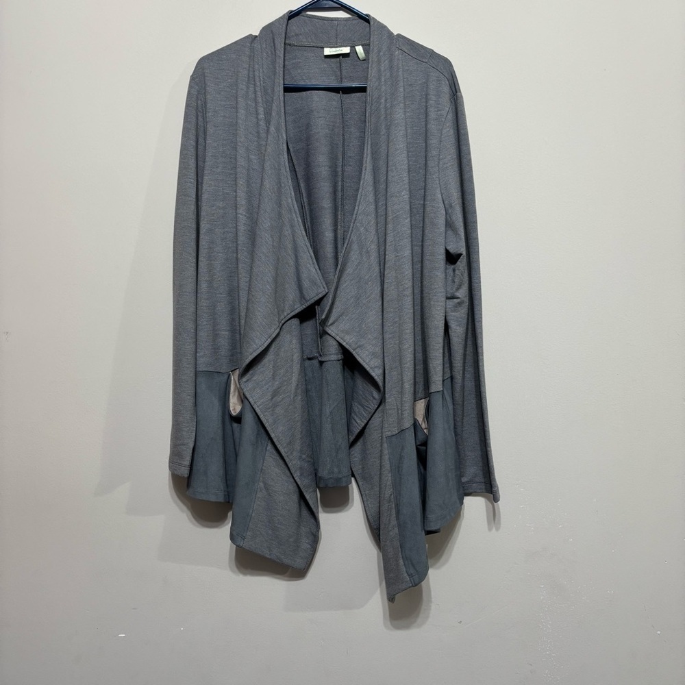 Elegant Charcoal Women's Cardigan - Picture 1 of 6